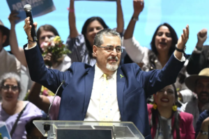 Bernardo Arévalo é eleito presidente da Guatemala